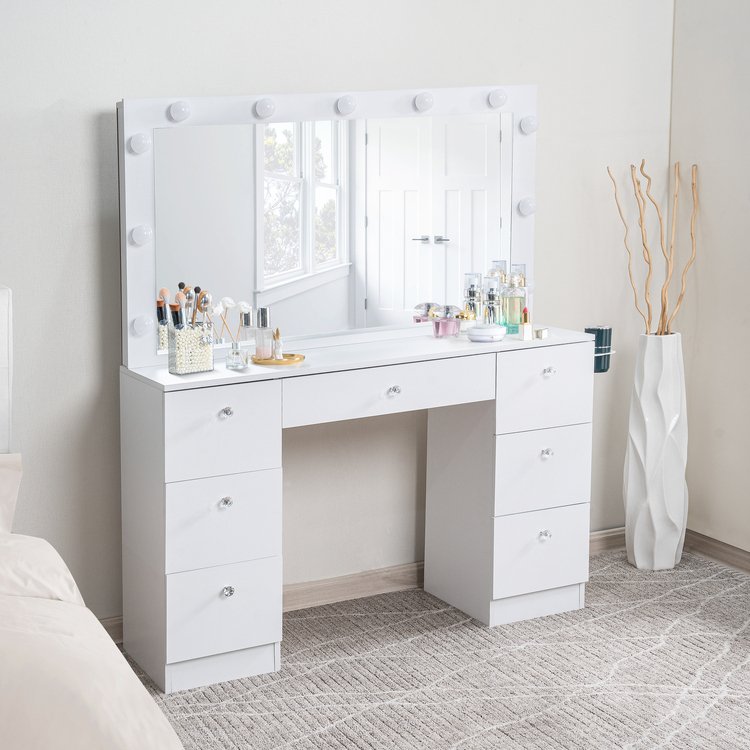 Best Makeup Vanity Setups for Every Space: Small, Medium & Large Rooms