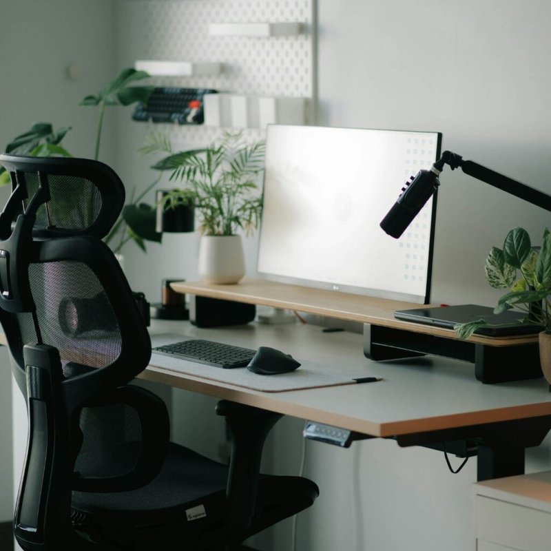 Creative Workstation Setups That Blend Into Your Decor